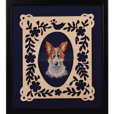 Borduurblad productfoto Borduurpakketjes met decoratieve houten ornamenten - Philosopher