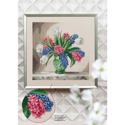 Borduurblad productfoto Patroon Voorjaarsboeket met tulpen en hyacinten