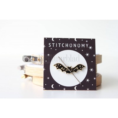 Borduurblad productfoto Needleminder Bat Stitch Crazy - goud 2