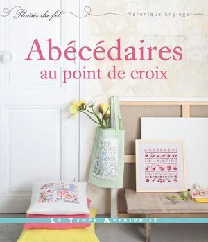 Borduurblad productfoto Borduurboek Abécédaires au point de croix