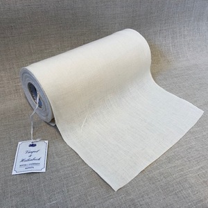 Borduurblad productfoto Vaupel & Heilenbeck Linnenband 20 cm breed gebroken wit