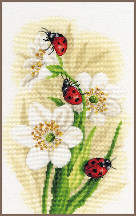 Borduurblad productfoto Borduurpakket Lanarte ‘Ladybug Parade'