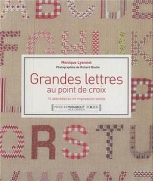 Borduurblad productfoto Boek Monique Lyonnet 'Grandes lettres au point de croix'