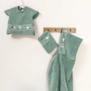 Borduurblad productfoto RICO DESIGN SLABBETJE  MET MOUWEN - SEA GREEN 2