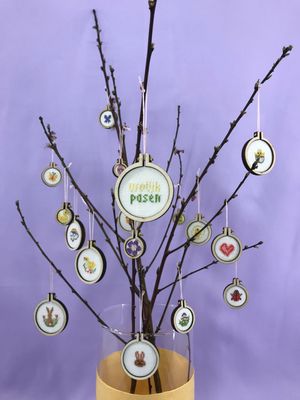 Borduurblad productfoto Patroon 'Paaspatroontjes' - Loes de Kleuver