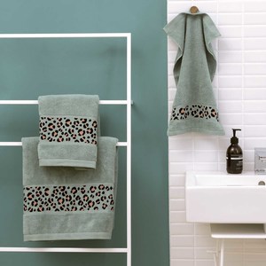 Borduurblad productfoto RICO DESIGN HANDDOEK - SEA GREEN 2