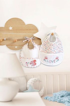 Borduurblad productfoto Boek DMC Design for Baby 2