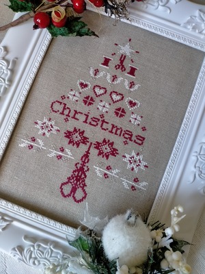 Borduurblad productfoto Patroon 'Christmas Tree' - Loredana Briozzo