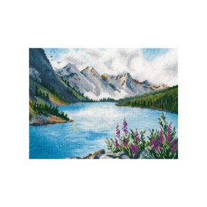 Borduurblad productfoto Borduurpakket Oven ‘Mountain Lake’