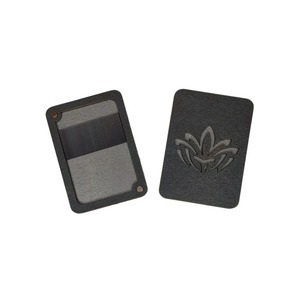 Borduurblad productfoto Naaldendoosje met magneetstrip