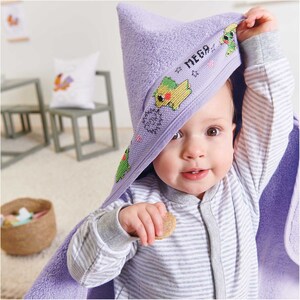 Borduurblad productfoto RICO DESIGN BABYCAPE PALE LILAC 2