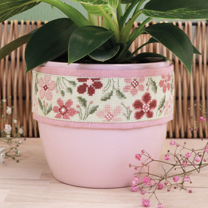Borduurblad productfoto Patroon Bloemenrand - Zweigart