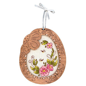 Borduurblad productfoto Borduurpakket MP Studia Houten ornament ‘Bloemen’