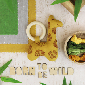 Borduurblad productfoto Patroon Giraffe Rammelaar of Bijtring - Zweigart