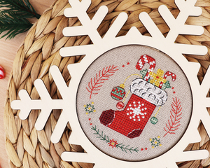 Borduurblad productfoto Digitaal patroon Kerstman en Kerstsok - Zweigart 2