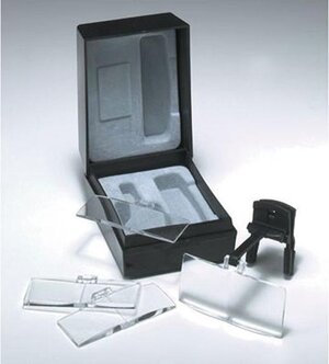 Borduurblad productfoto Daylight - Clip-on loep voor op de bril
