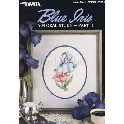 Borduurblad productfoto Leaflet 3. Blue Iris